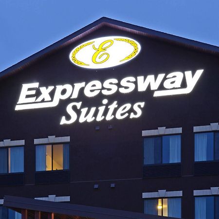 Grand Forks Lodge And Suites Extérieur photo