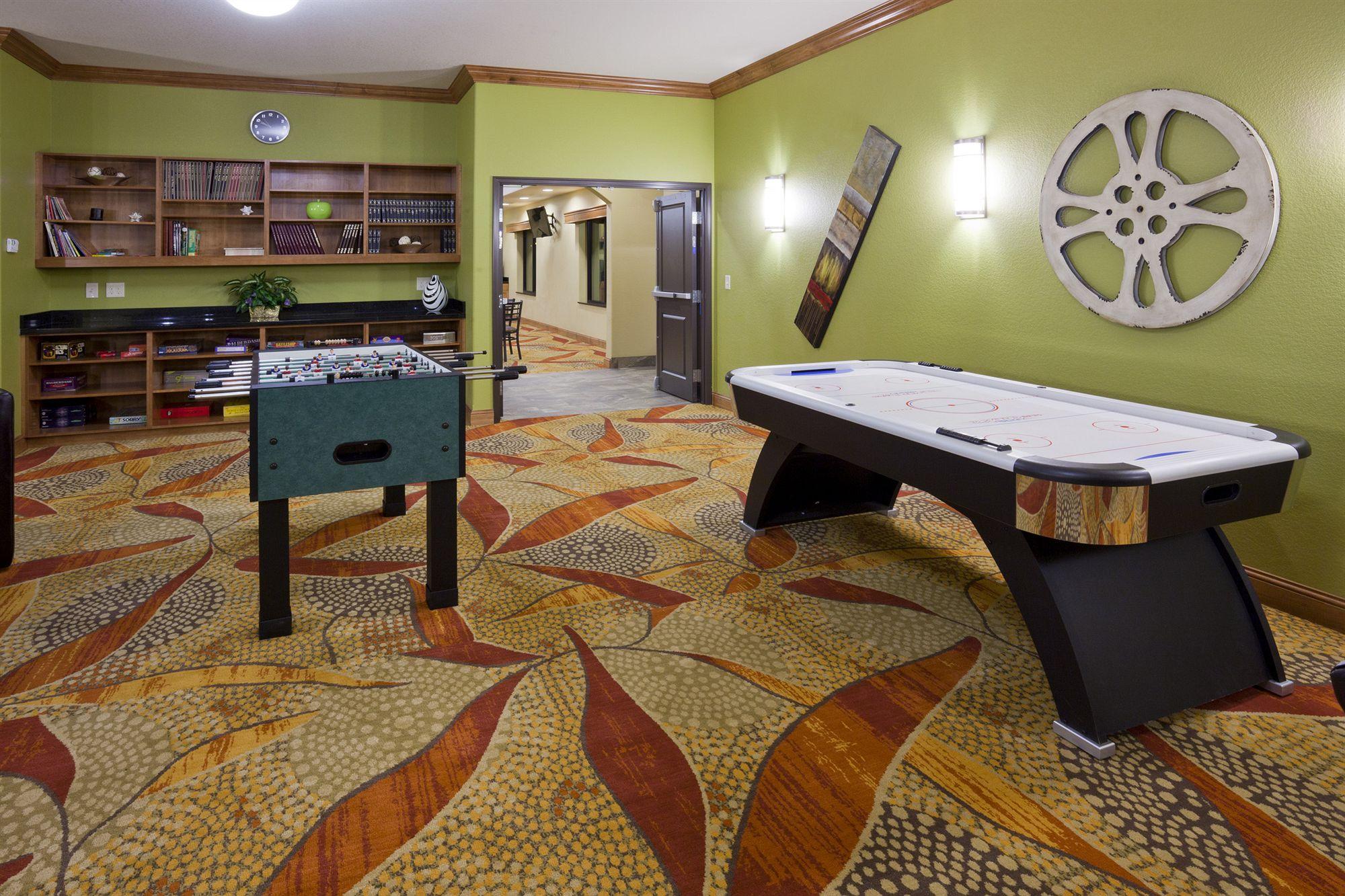 Grand Forks Lodge And Suites Extérieur photo