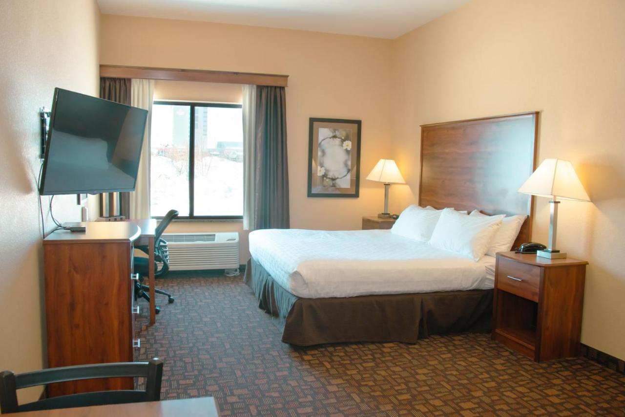 Grand Forks Lodge And Suites Extérieur photo